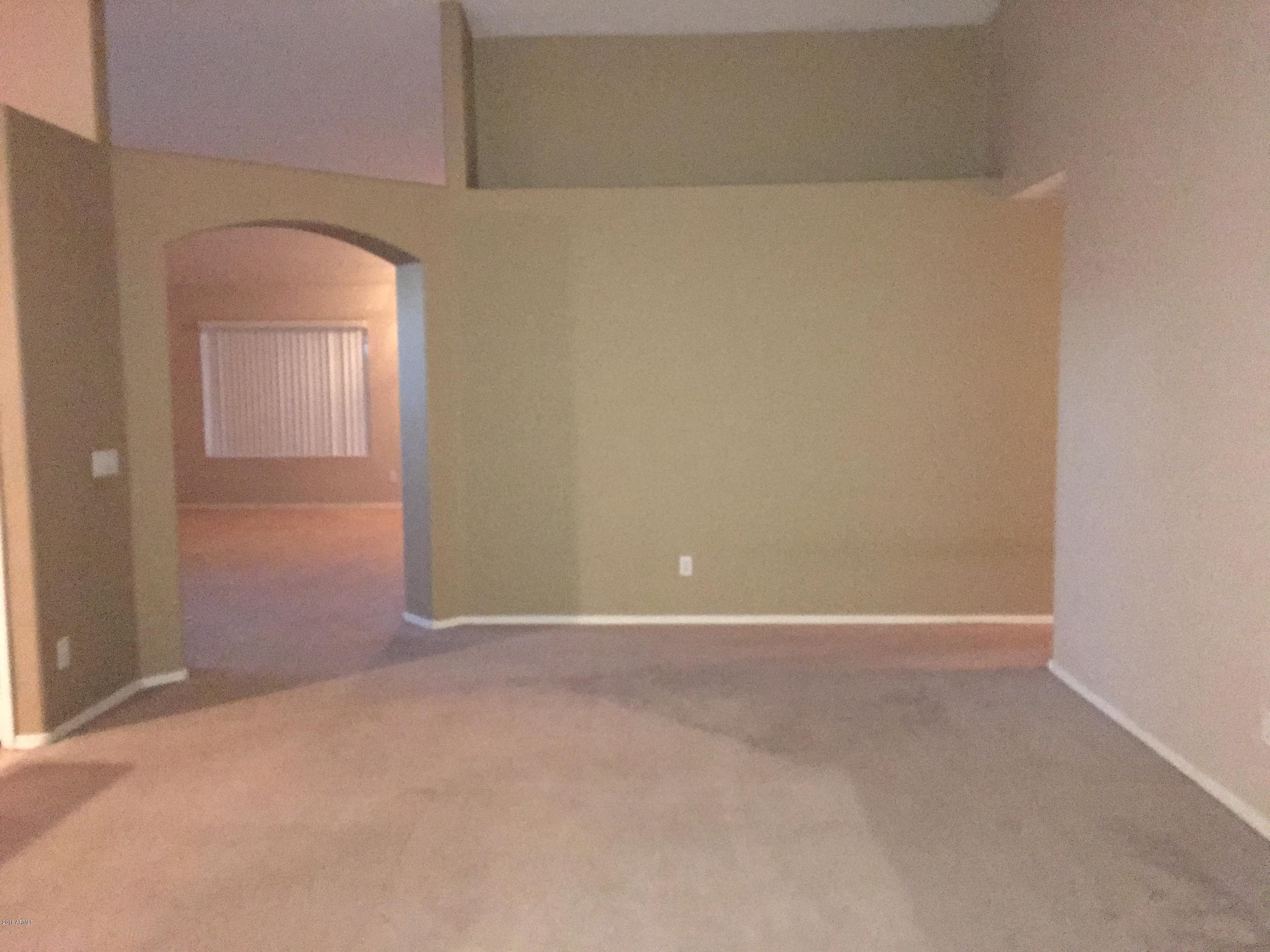 905 East Beverly Road Phoenix, AZ 85042 - Photo 8 of 35 IMG_3055