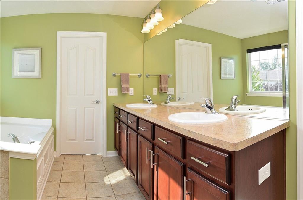 12899 Milton Road Fishers, IN 46037 - Photo 15 of 36 Gallery Image 15
