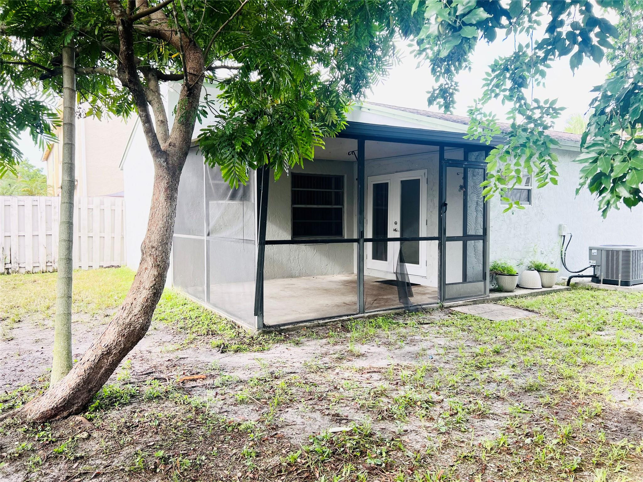 14120 Langley Place Davie, FL 33325 - Photo 19 of 25 Photo 19