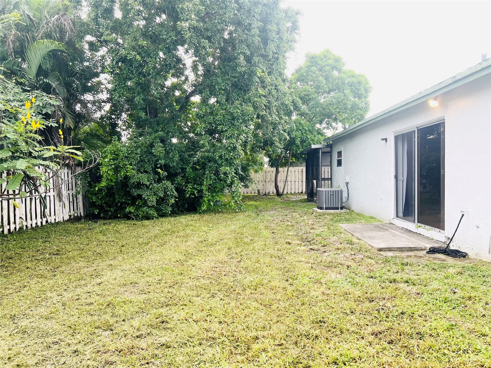 14120 Langley Place Davie, FL 33325 - Photo 20 of 25 Photo 20