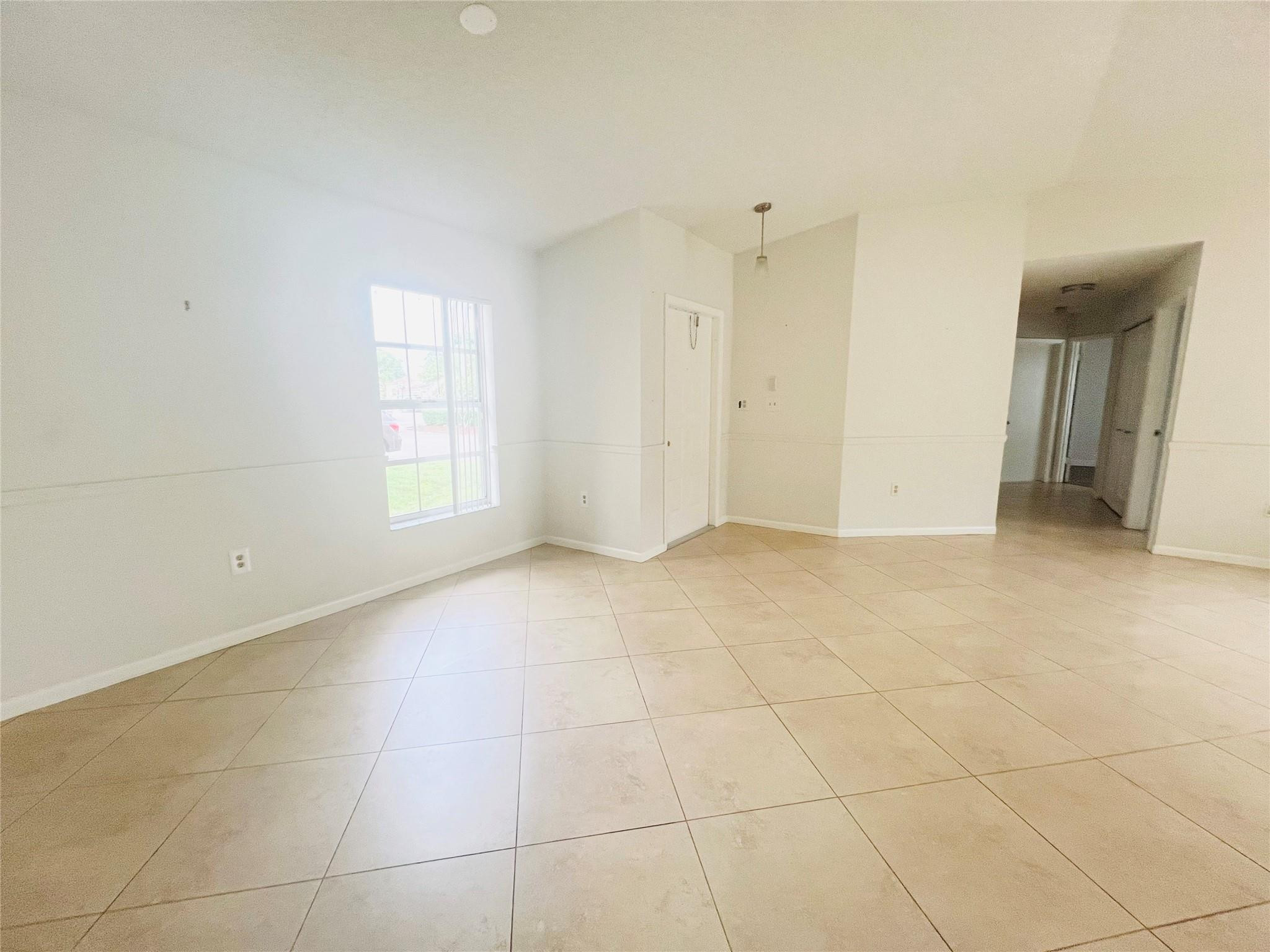 14120 Langley Place Davie, FL 33325 - Photo 5 of 25 Photo 5