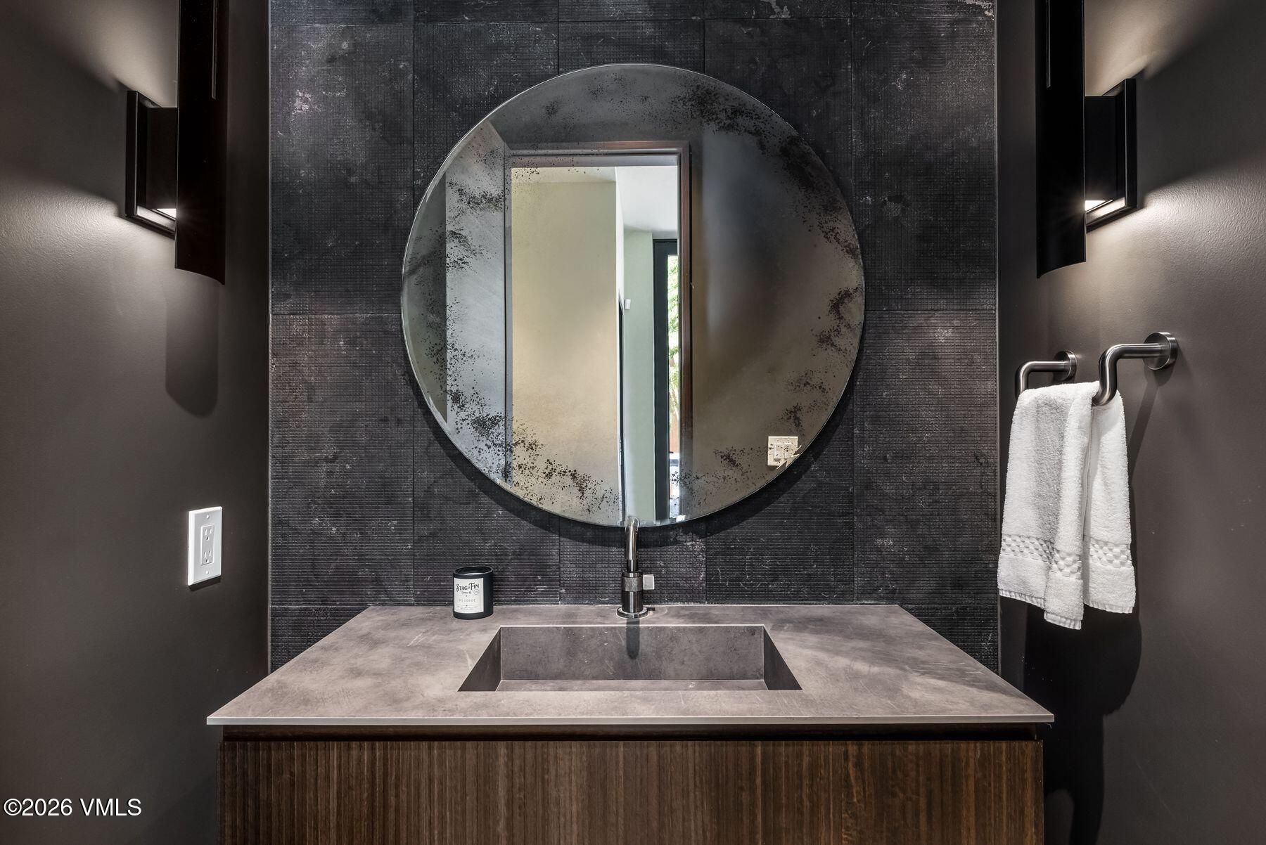 1150 Ptarmigan Road Vail, CO 81657 - Photo 36 of 46 photo_online_036
