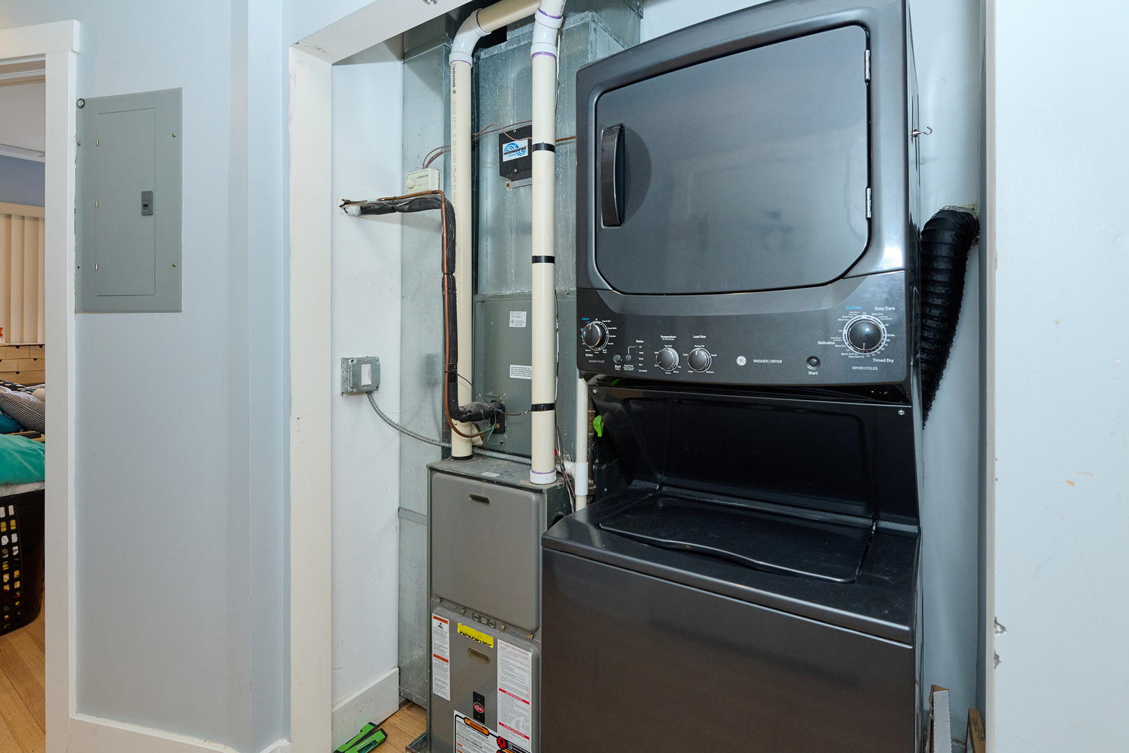 5711 North Kimball Avenue, Unit 3N Chicago, IL 60659 - Photo 22 of 24 a close view of utility room