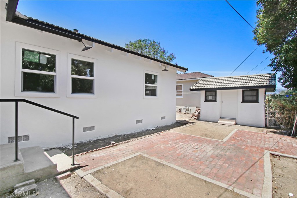 3879 Dykes Lane Riverside, CA 92503 - Photo 12 of 37