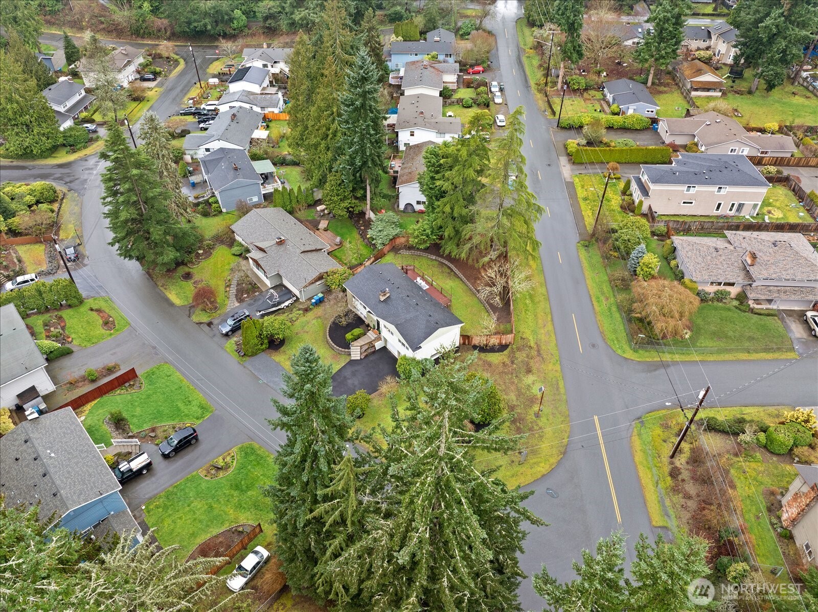 23409 94th Place West Edmonds, WA 98020 - Photo 34 of 39 an aerial view of residential houses with outdoor space