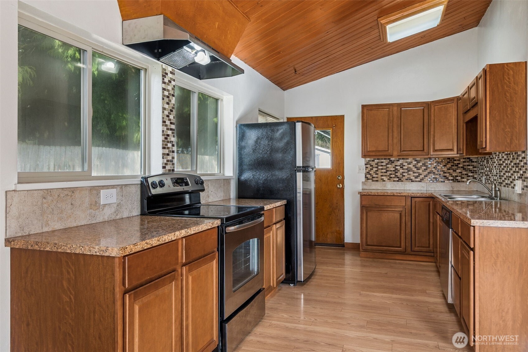 2201 Golf Club Road Southeast Lacey, WA 98503 - Photo 3 of 20 Gallery Image 3