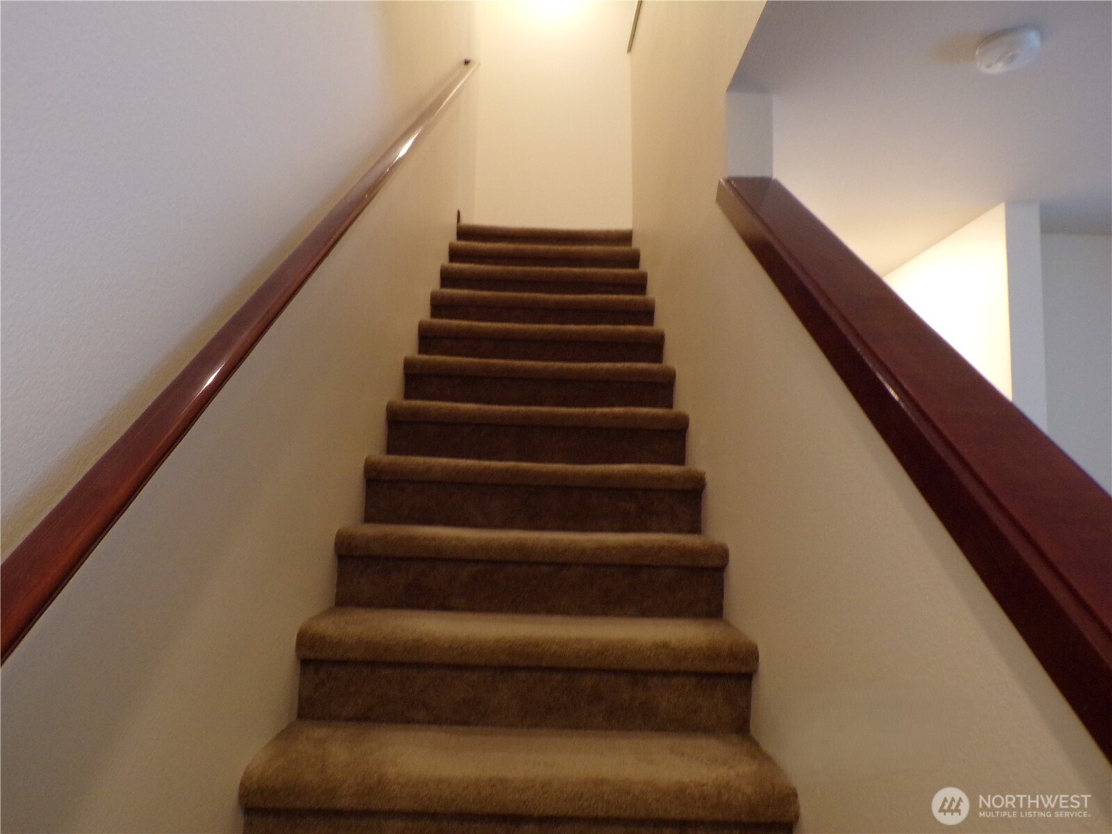 501 North 105th Street, Unit A Seattle, WA 98133 - Photo 15 of 39