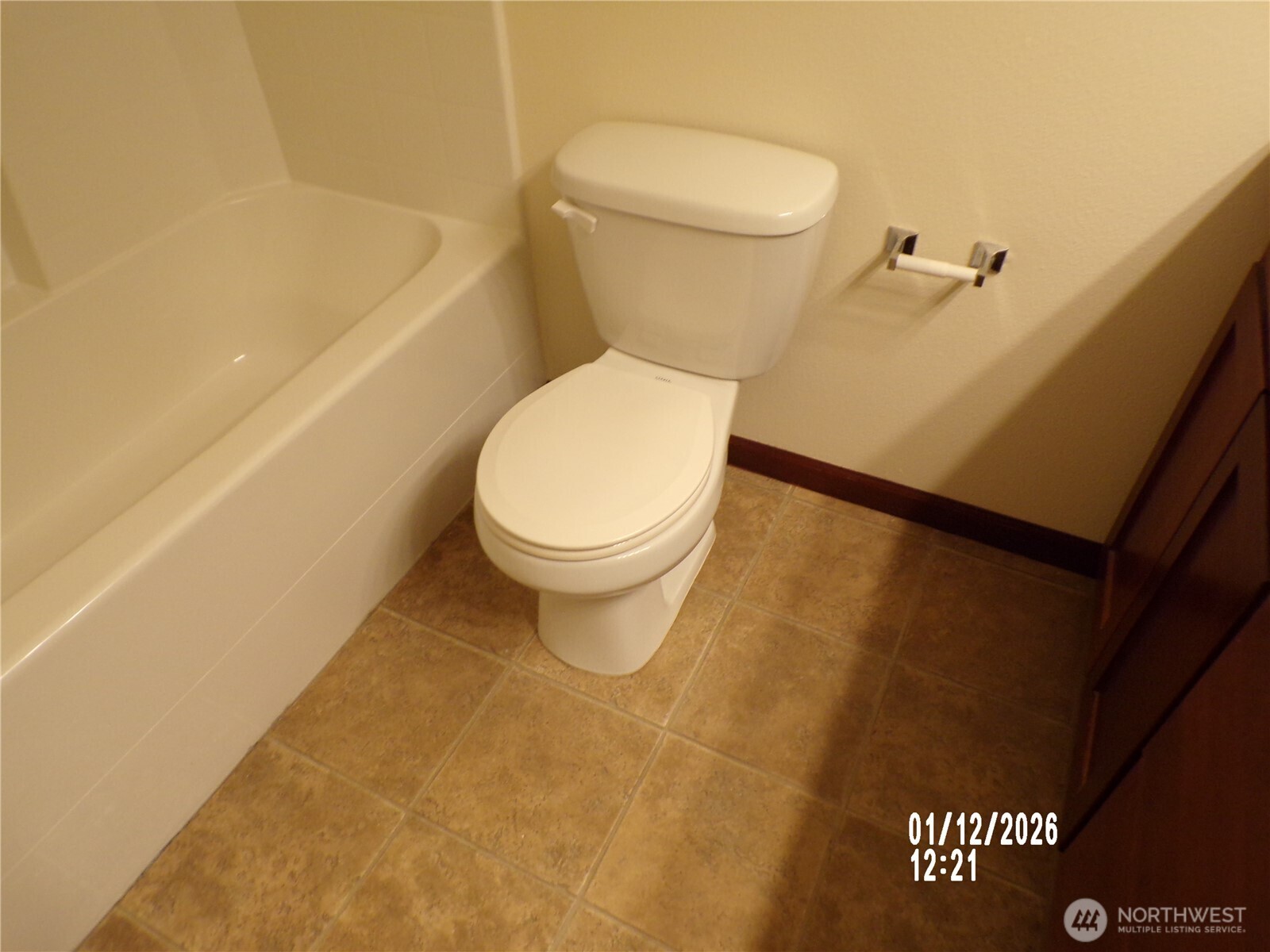 501 North 105th Street, Unit A Seattle, WA 98133 - Photo 30 of 36