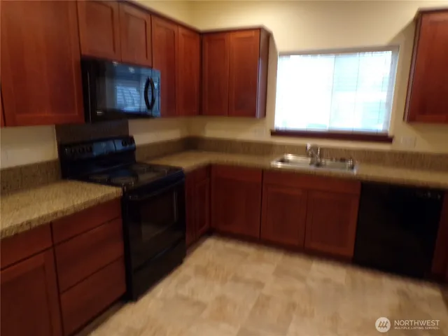 $1,250,000 | 501 North 105th Street, Unit A, Seattle, WA 98133