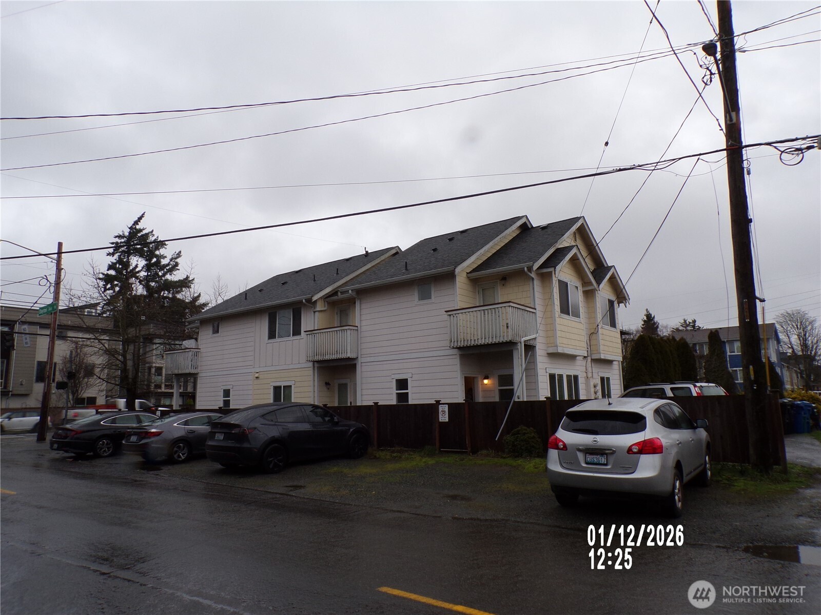 501 North 105th Street, Unit A Seattle, WA 98133 - Photo 32 of 36