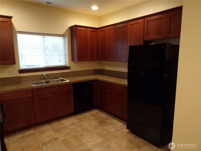 $1,250,000 | 501 North 105th Street, Unit A, Seattle, WA 98133