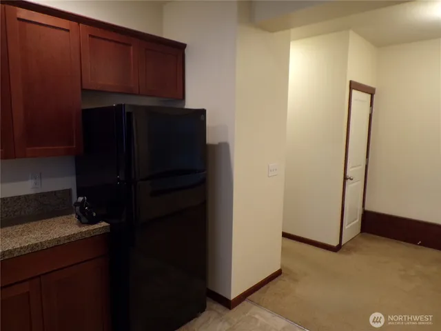 $1,250,000 | 501 North 105th Street, Unit A, Seattle, WA 98133