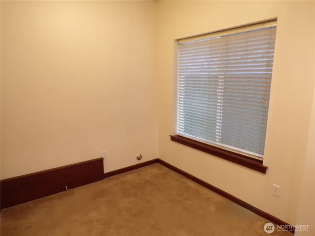 $1,250,000 | 501 North 105th Street, Unit A, Seattle, WA 98133