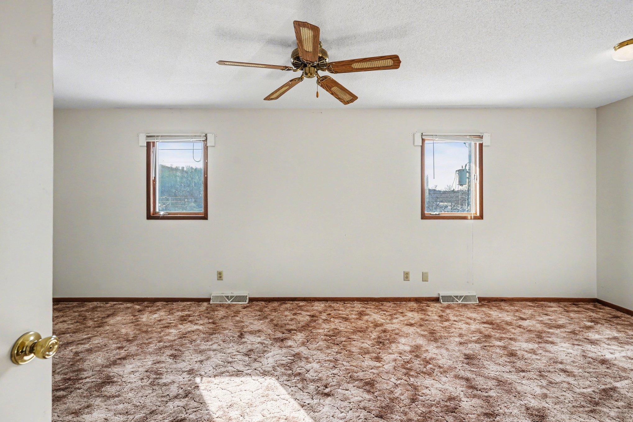 818 Hawthorne Street Red Wing, MN 55066 - Photo 13 of 33
