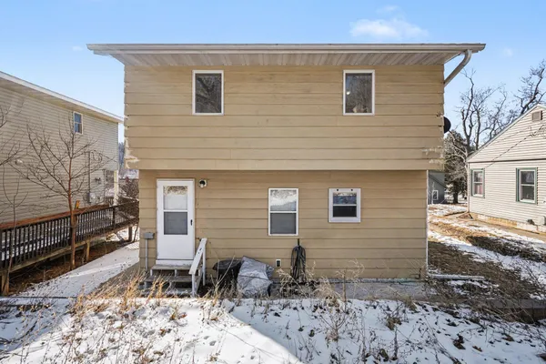 $215,000 | 818 Hawthorne Street, Red Wing, MN 55066