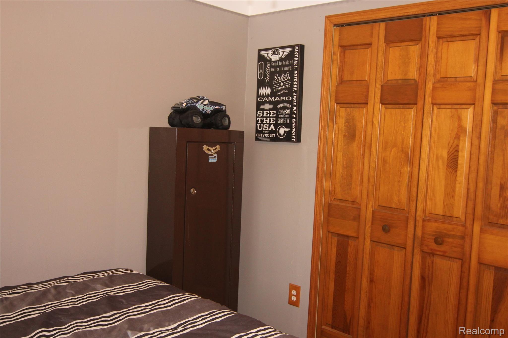 16061 Hough Road Allenton, MI 48002 - Photo 30 of 36 IMG_1910.JPG