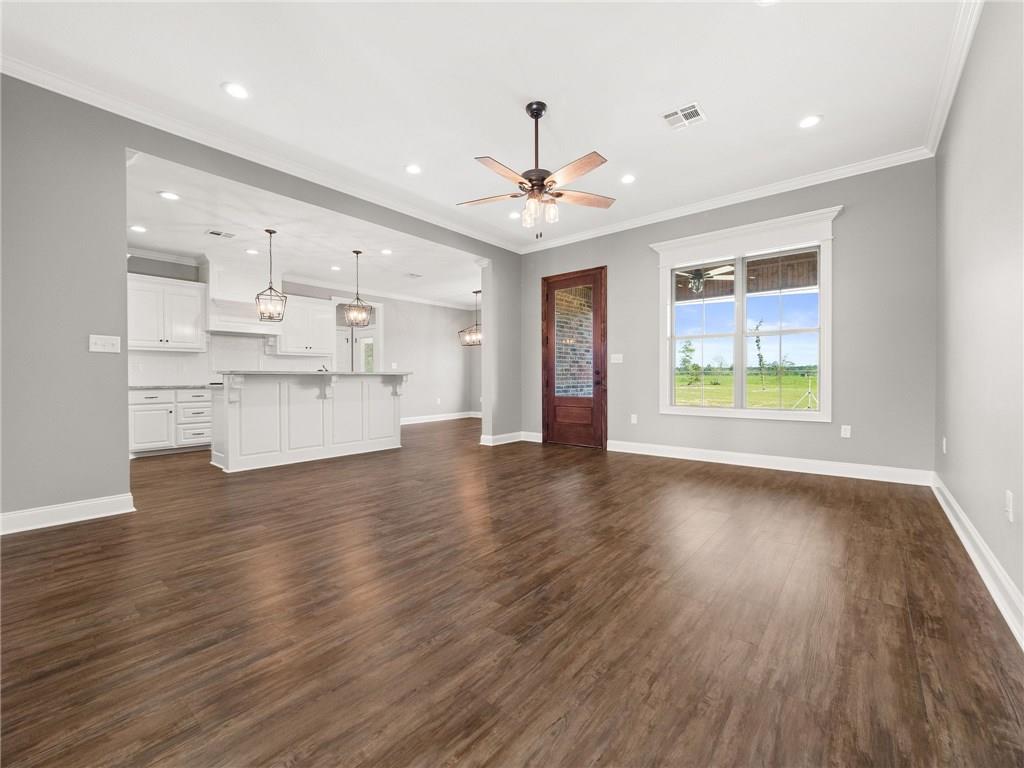 142 Miller Road Dequincy, LA 70633 - Photo 3 of 28 Gallery Image 3