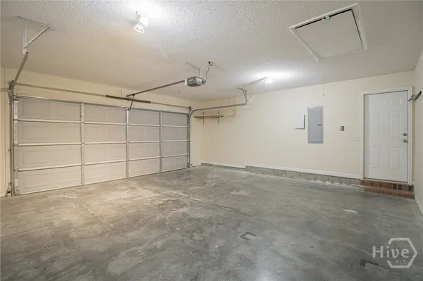 $2,250 | 152 Fire Thorn Lane, Pooler, GA 31322