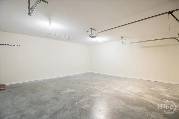 $2,250 | 152 Fire Thorn Lane, Pooler, GA 31322