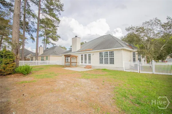 $2,250 | 152 Fire Thorn Lane, Pooler, GA 31322