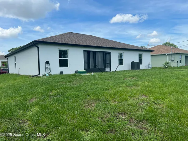 $2,300 | 259 Wilton Avenue Southwest, Palm Bay, FL 32908