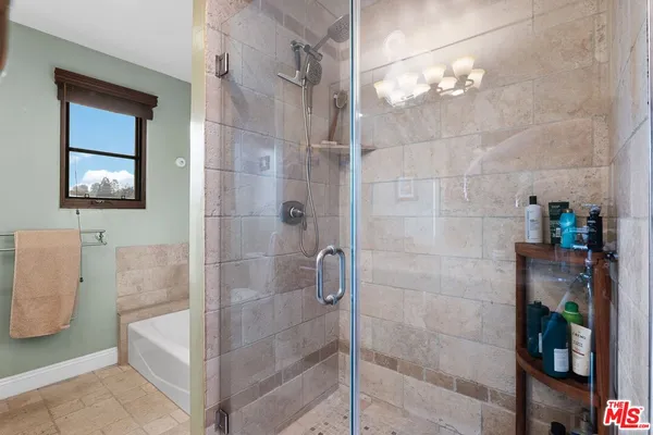$4,395,000 | 3522 South Barrington Avenue, Los Angeles, CA 90066