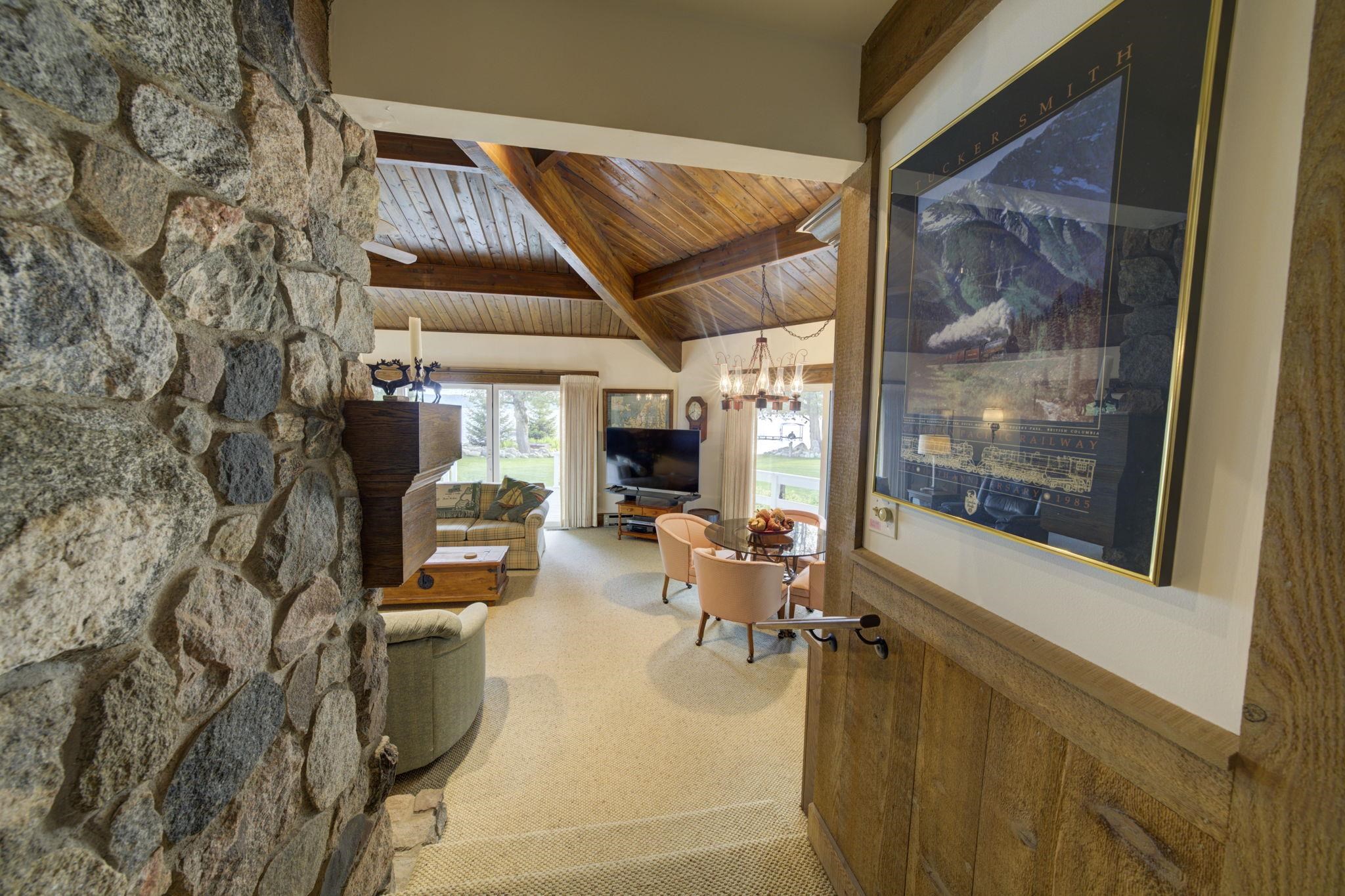 7620 South Dunns Farm Road Maple City, MI 49664 - Photo 20 of 62 Gallery Image 20