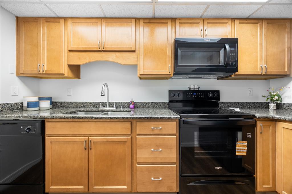 711 Southwest 75th Street, Unit 106 Gainesville, FL 32607 - Photo 7 of 29 Gallery Image 7