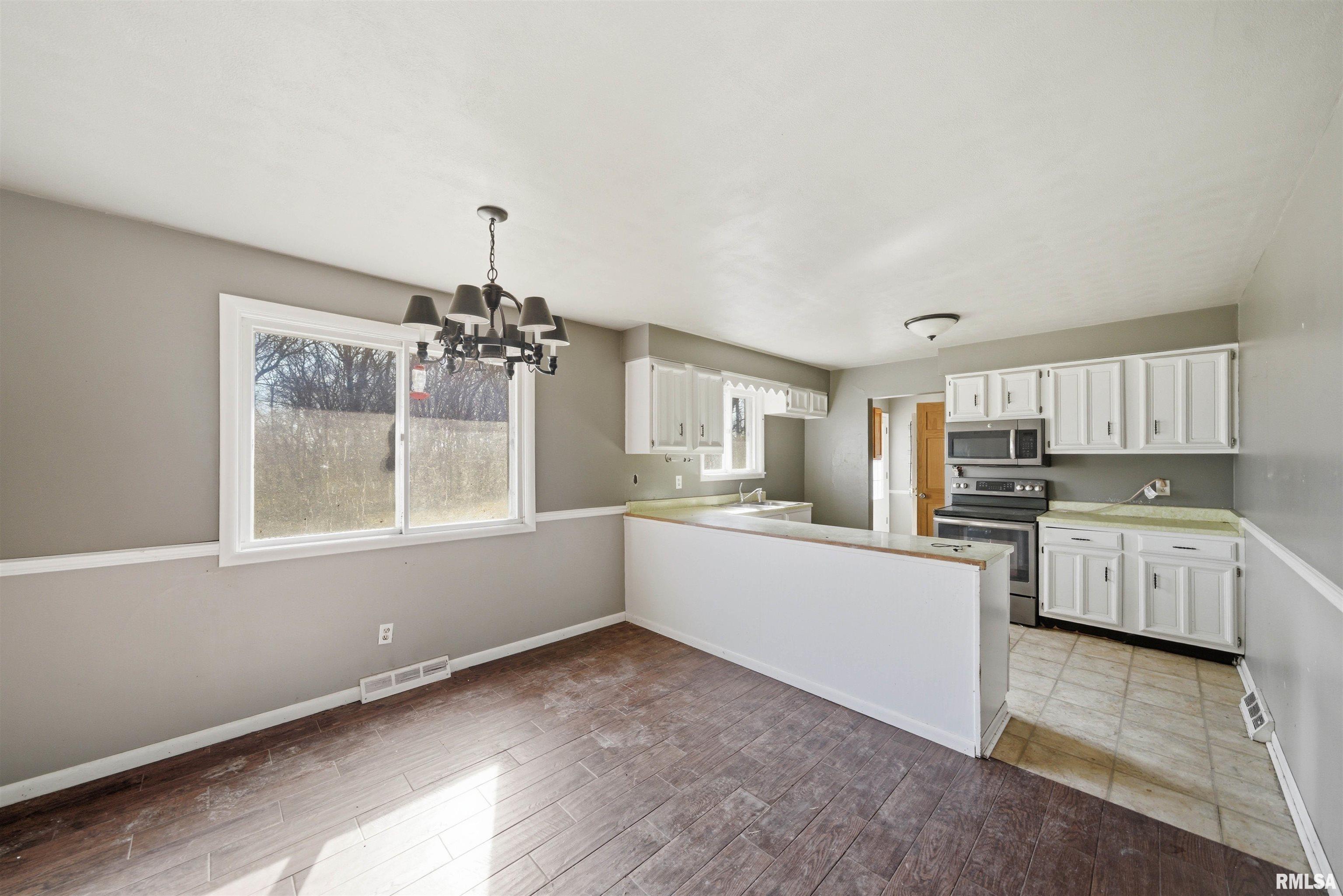 6314 North Mcclellan Road Elmwood, IL 61529 - Photo 7 of 40