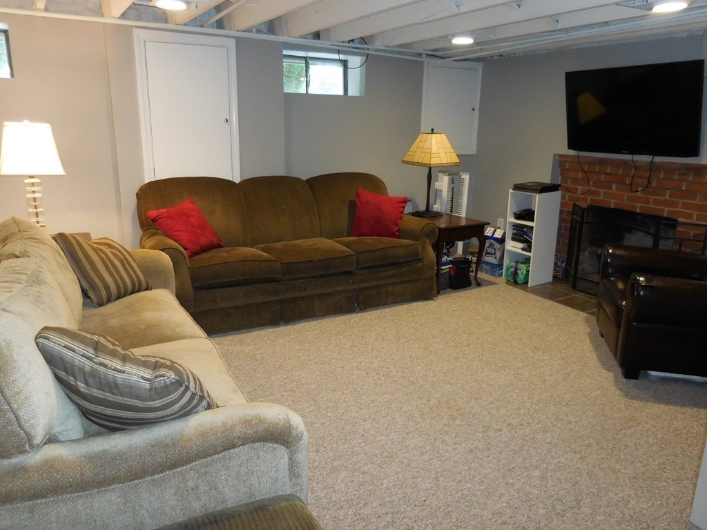 183 Falmouth Road West Springfield, MA 01089 - Photo 18 of 21 Gallery Image 18