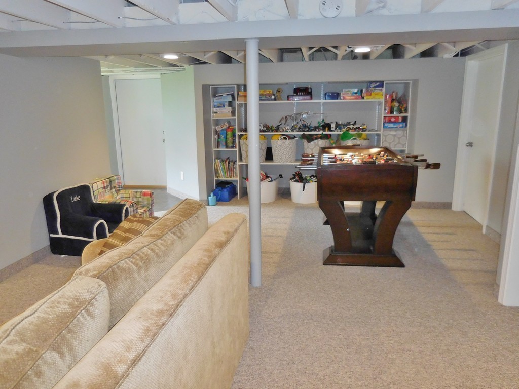 183 Falmouth Road West Springfield, MA 01089 - Photo 19 of 21 Gallery Image 19