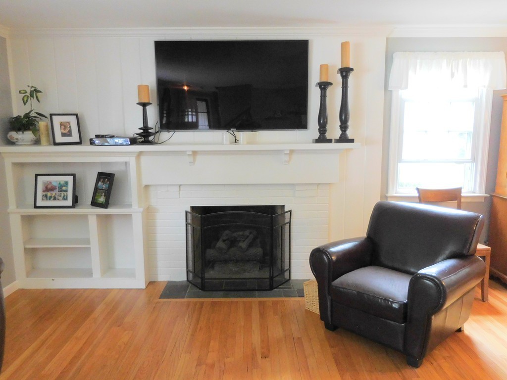 183 Falmouth Road West Springfield, MA 01089 - Photo 6 of 21 Gallery Image 6
