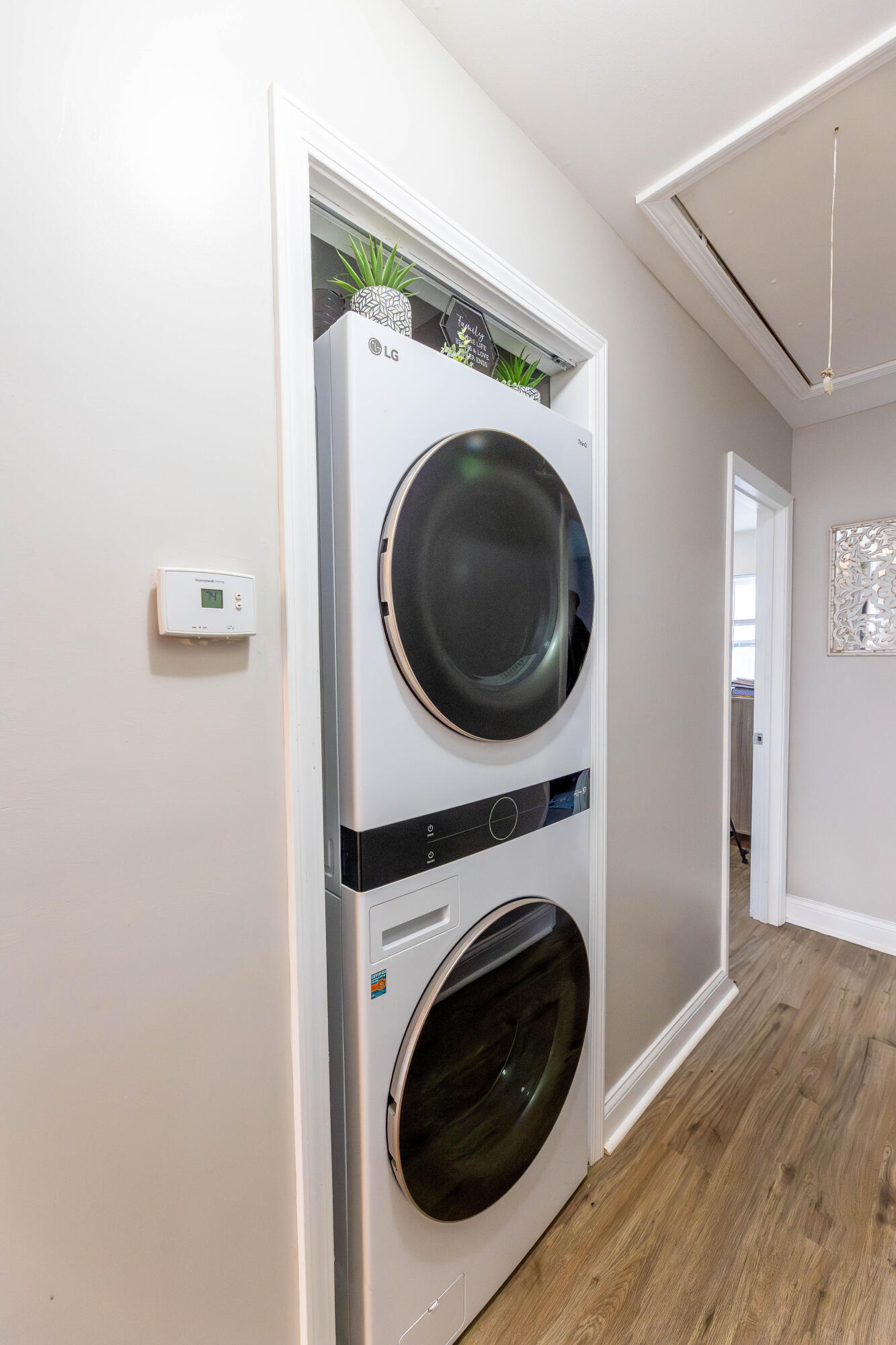 1151 Benton Street Gary, IN 46403 - Photo 19 of 23 a utility room with dryer and washer