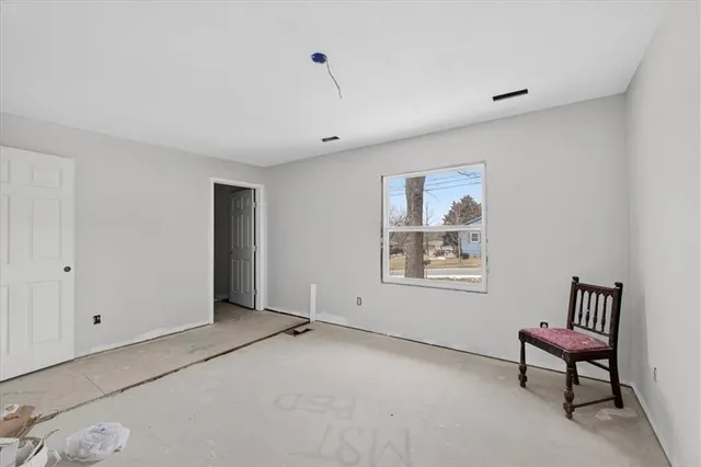 $375,000 | 1220 North Leeview Circle, Olathe, KS 66061