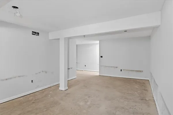 $365,000 | 1220 North Leeview Circle, Olathe, KS 66061