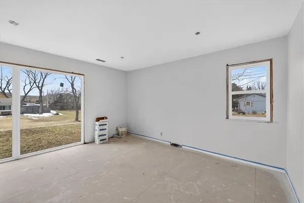 $365,000 | 1220 North Leeview Circle, Olathe, KS 66061