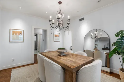$925,000 | 1806 McDuffie Street, Houston, TX 77019