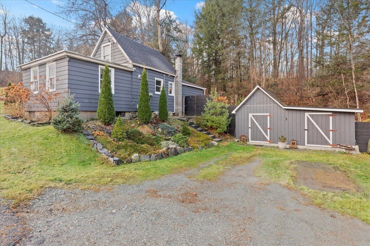 354 Northwest Hill Road Pownal, VT 05261 - Photo 2 of 24 Gallery Image 2