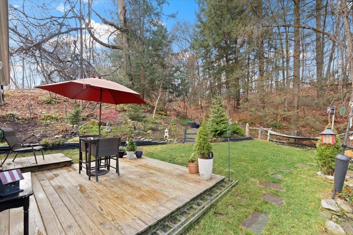 354 Northwest Hill Road Pownal, VT 05261 - Photo 4 of 24 Gallery Image 4
