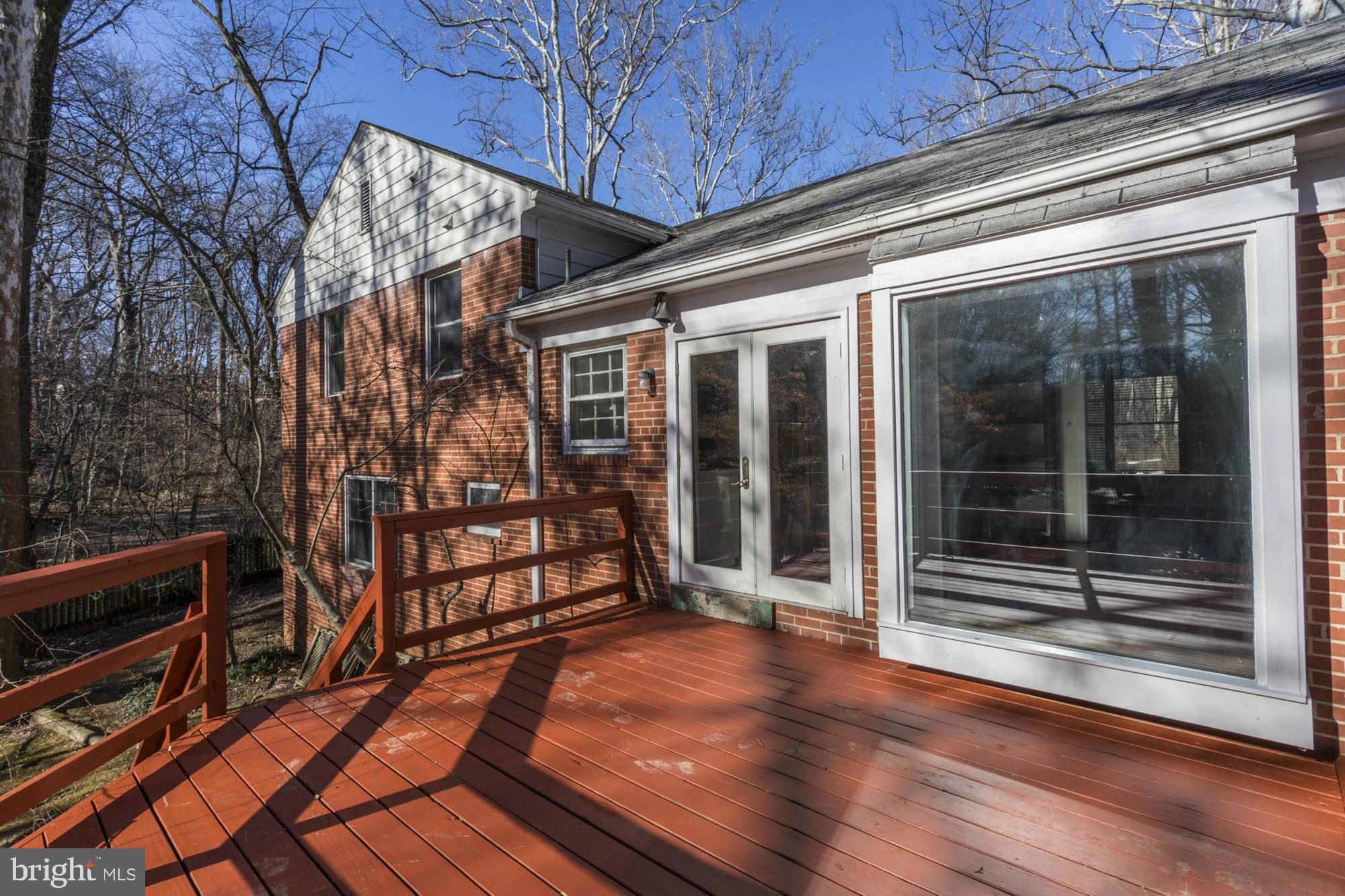 6308 Greentree Road Bethesda, MD 20817 - Photo 7 of 18 Deck off Dining Room & KItchen