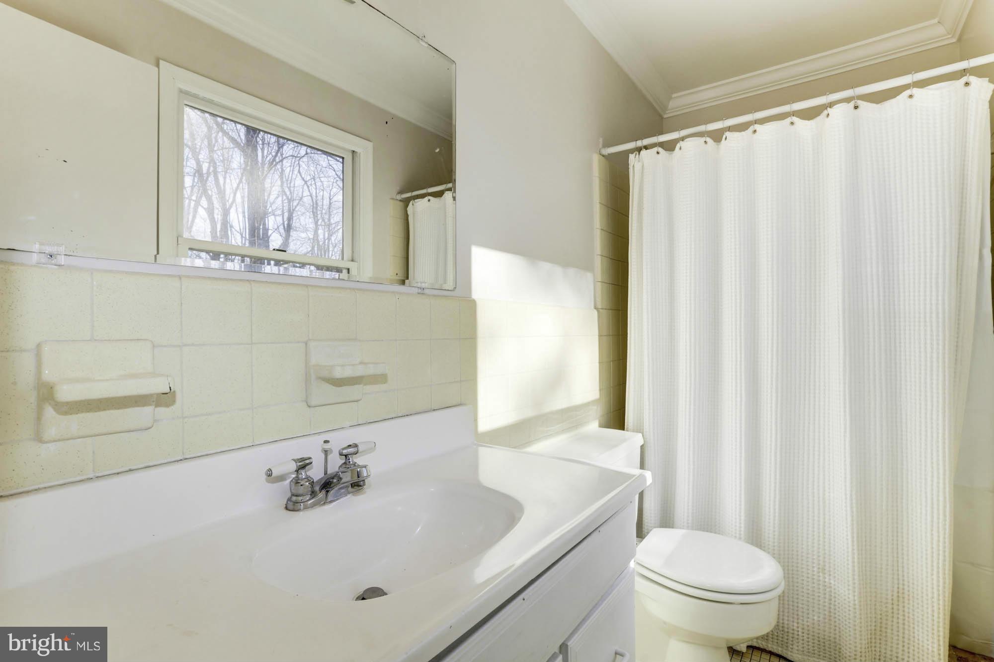 6308 Greentree Road Bethesda, MD 20817 - Photo 9 of 18 Master Bath