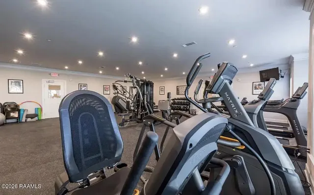 $2,092 | 1521 Camellia Boulevard, Unit 2204, Lafayette, LA 70508