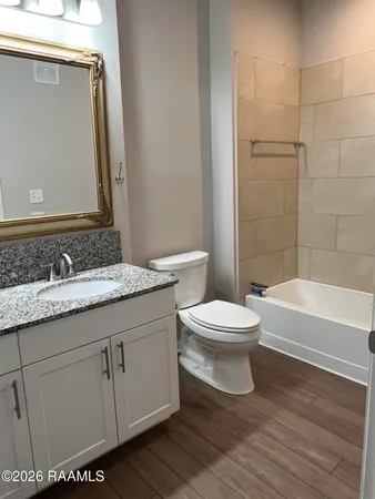 $1,972 | 1521 Camellia Boulevard, Unit 2204, Lafayette, LA 70508