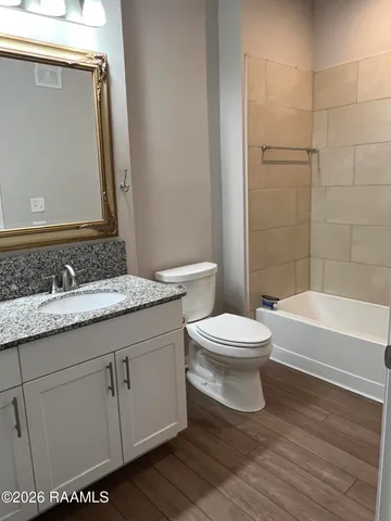 $2,092 | 1521 Camellia Boulevard, Unit 2204, Lafayette, LA 70508