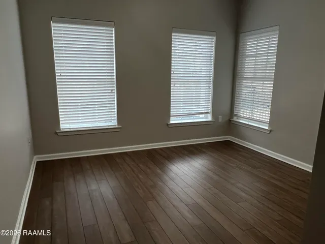 $2,092 | 1521 Camellia Boulevard, Unit 2204, Lafayette, LA 70508