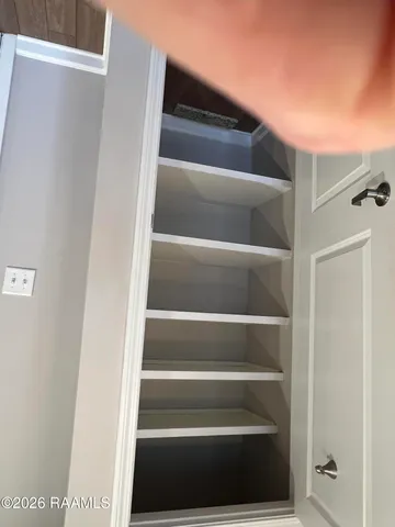 $2,092 | 1521 Camellia Boulevard, Unit 2204, Lafayette, LA 70508