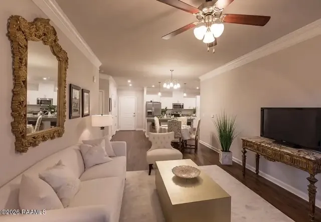 $2,092 | 1521 Camellia Boulevard, Unit 2204, Lafayette, LA 70508