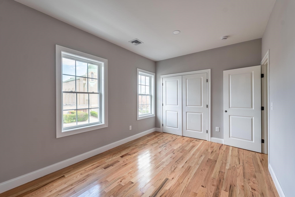 364 High Street Fall River, MA 02720 - Photo 24 of 34