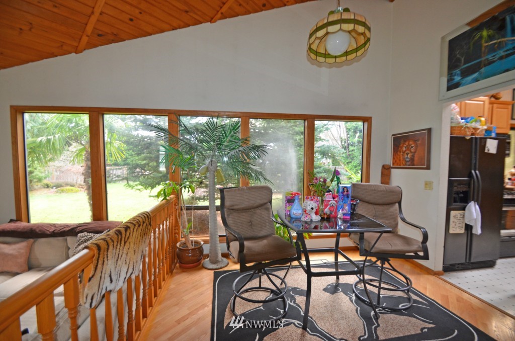 20732 39th Avenue Southeast Bothell, WA 98021 - Photo 4 of 15