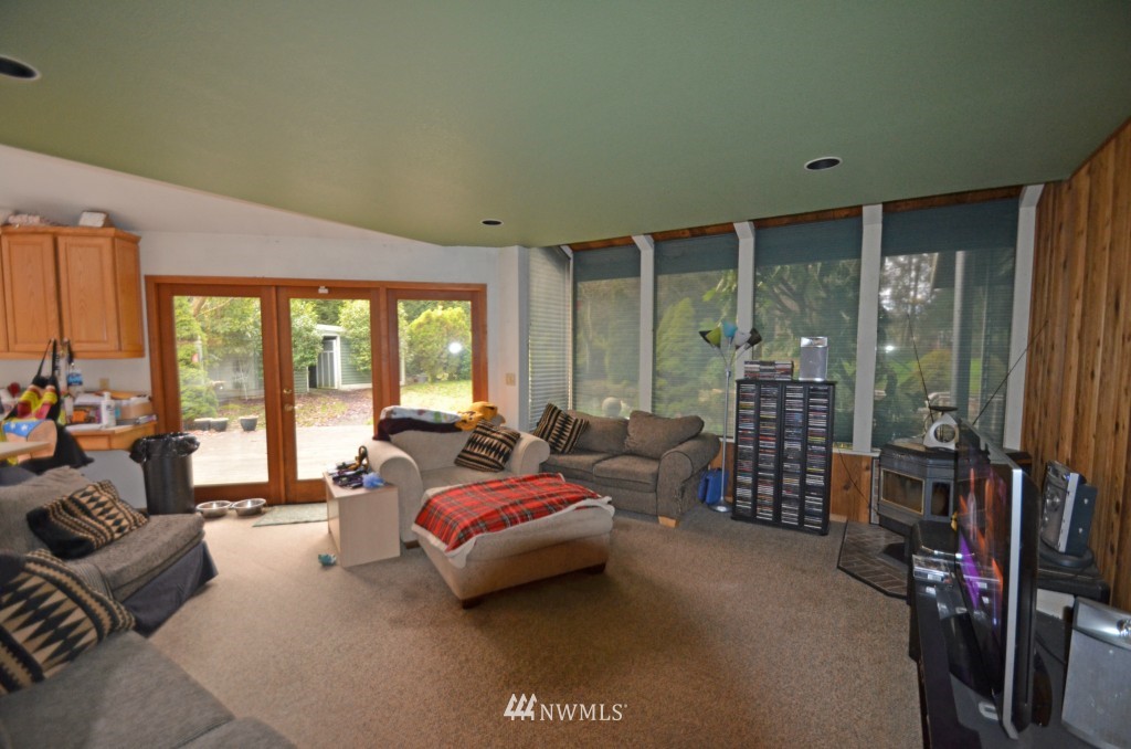 20732 39th Avenue Southeast Bothell, WA 98021 - Photo 6 of 15